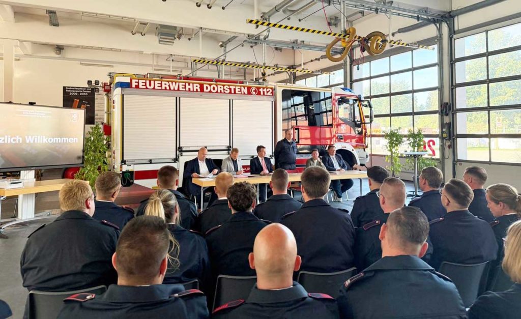 Ansprache durch den Leiter der Feuerwehr Dorsten Andreas Fischer.