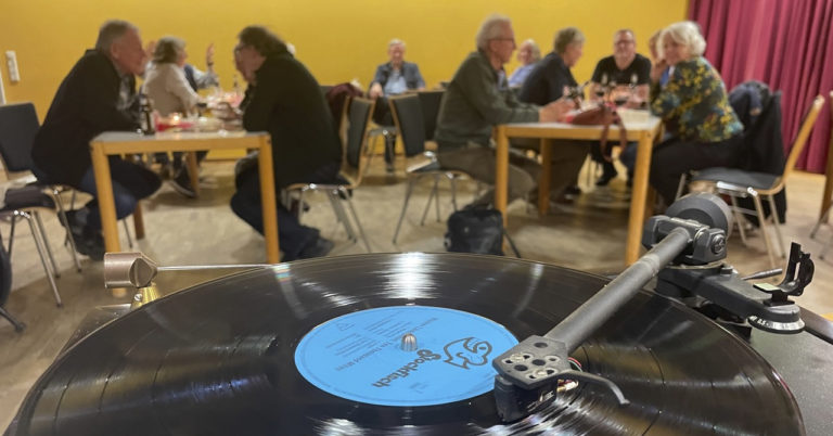 Vinyl-Flash im Gemeinschaftshaus die Zweite