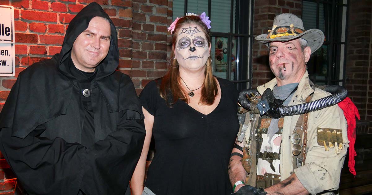 Halloween Vinyl Cafe 2025