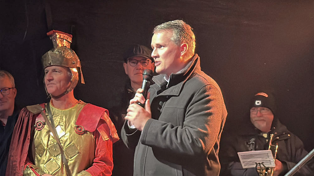 Bürgermeister Tobias Stockhoff lobte beim Lichterfest das Ehrenamt in Dorsten. 