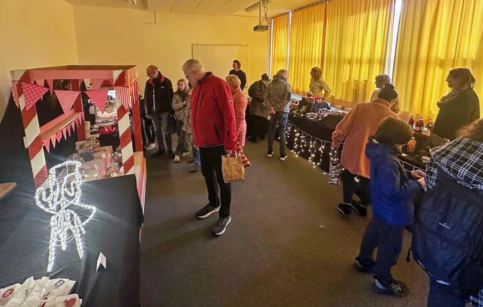 Beim dritten Campus Basar der Montessori Schule Dorsten verwandelt sich der Standort Wulfen in einen Marktplatz voller Ideen