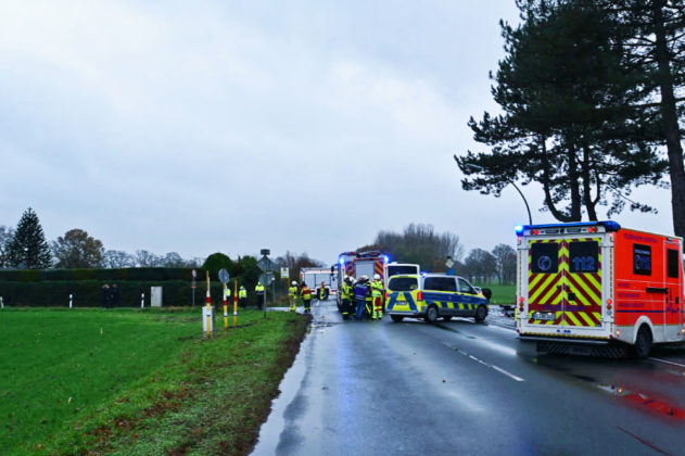 Schwerer Unfall in Dorsten mit Schulbus-Bochumer Stra&szlig;e-B 224