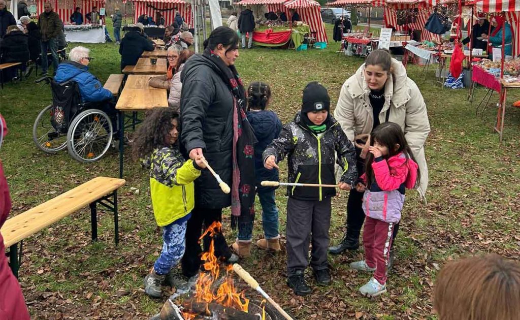 Weihnachtsmarkt-Väter-Treff-Friedensplatz in Holsterhausen