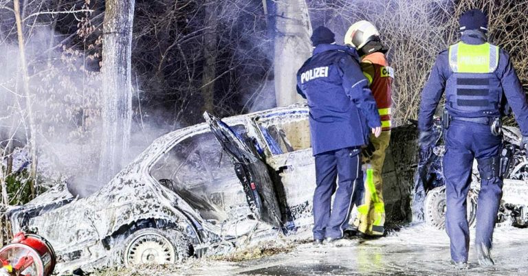 Unfall Dorsten Lembeck Auto brennt aus Januar 2026