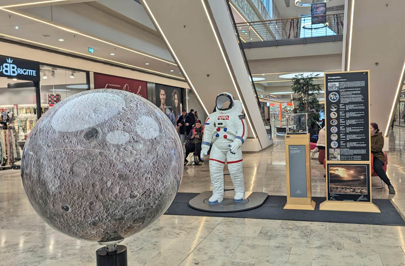 Nova Planetarium Weltraum Ausstellung Mercaden