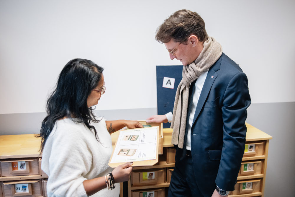 Ministerpräsident Hendrik Wüst besucht Haldenwangschule Dorsten