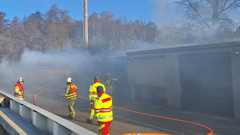 Feuerwehr Einsatz Marienviertel Garagenbrand