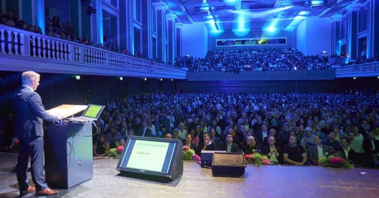 Branchenlegende Paul Underberg belebt INLINE-Kongress neu