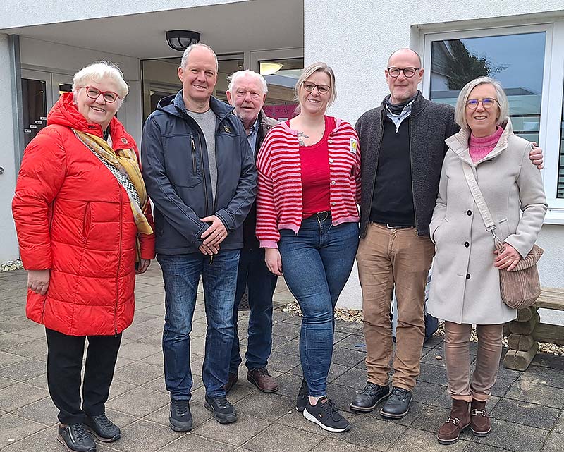 875 Jahre Dorf Hervest Spendenübergabe An der Windmühle