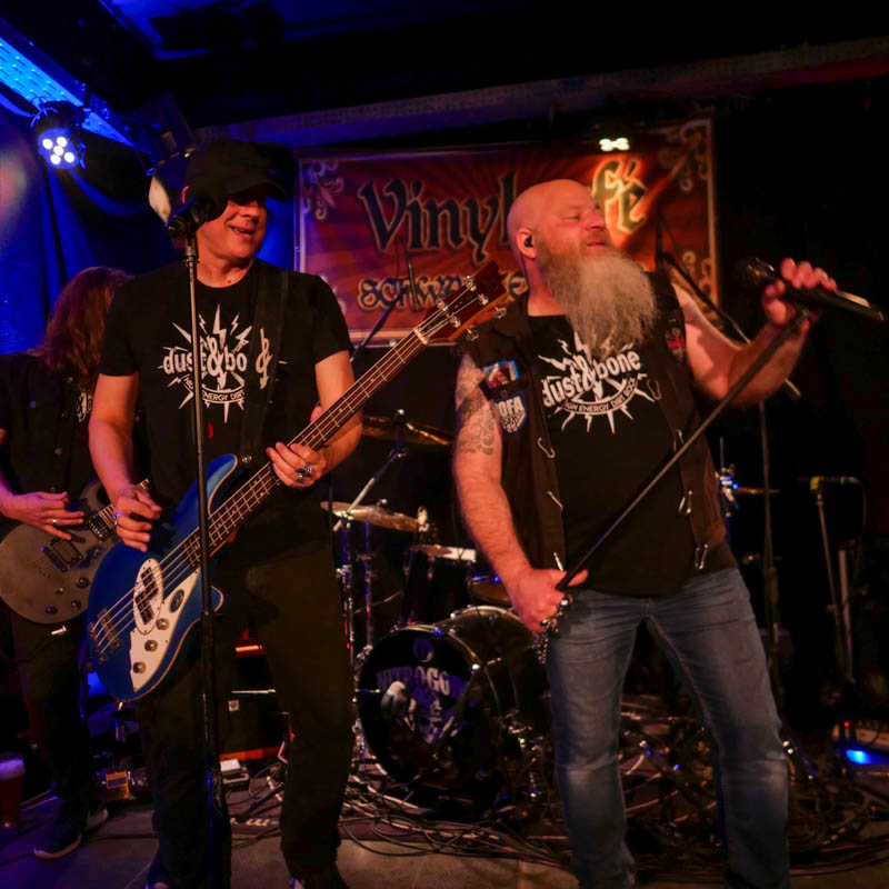 Nitrogod und Dust and Bones im Dorstener Vinylcafe