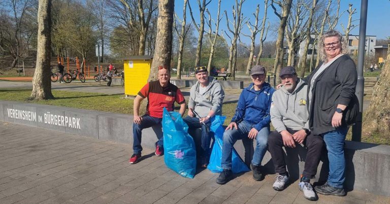 Bürgerpark Maria Lindenhof Aufräumen nach Randale