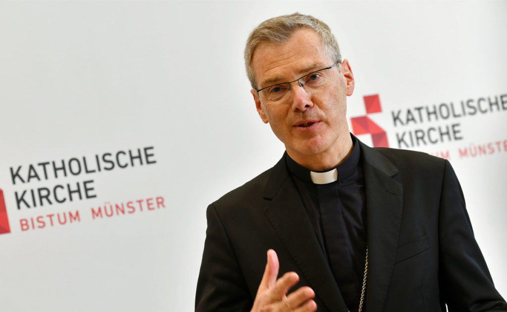 Neuer Bischof von Münster Heiner Wilmer spricht im St Paulus Dom vor Gläubigen