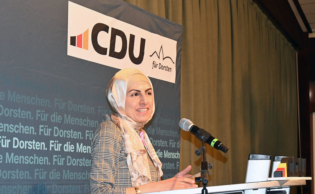 Prof. Dr. Khadijeh Mohri spricht beim CDU-Neujahrsempfang in Dorsten über Vorsorge und den Brustkrebslauf.