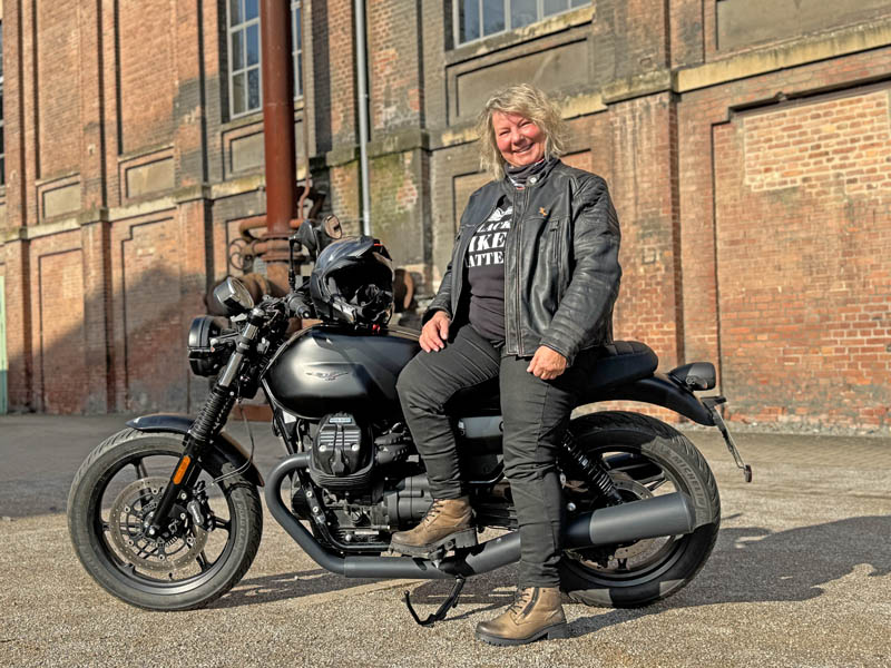 Women on Wheels Motorrad Claudia Hermes