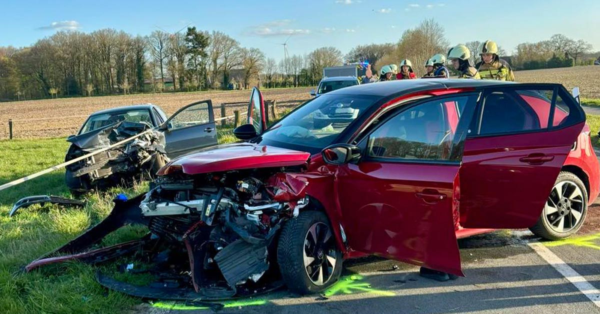 Drei Schwerletzte bei Unfall in Marbeck
