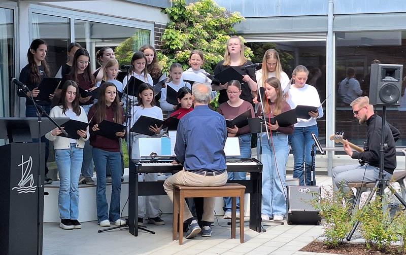 Einweihung St. Ursula Garten Realschule