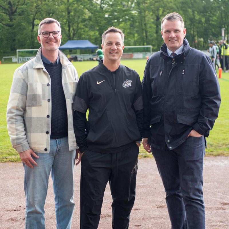 Uwe Schniederjan, Dominik Main und Tobias Stockhoff beim Football-Fest der Dorsten Reapers