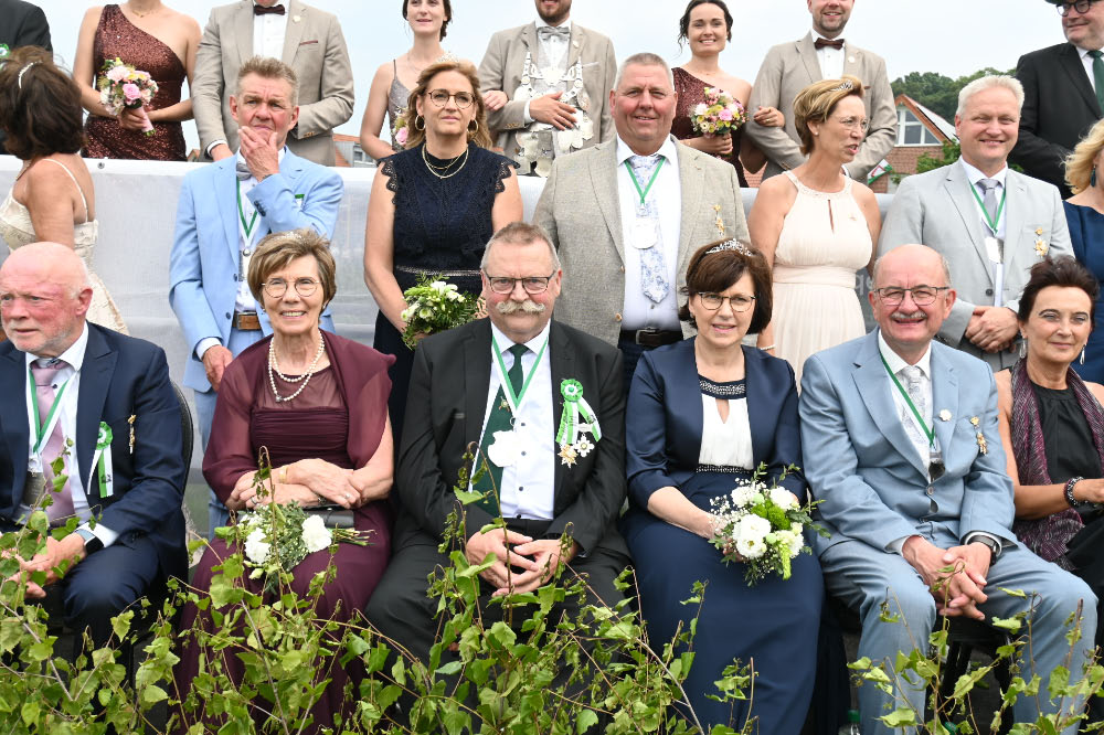 Gastvereine beim Schützenjubiläum in Lembeck