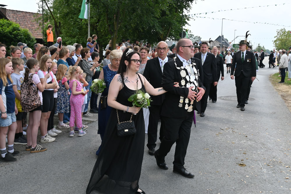 Festparade zum 150-jährigen Bestehen des Bürgerschützenvereins Lembeck