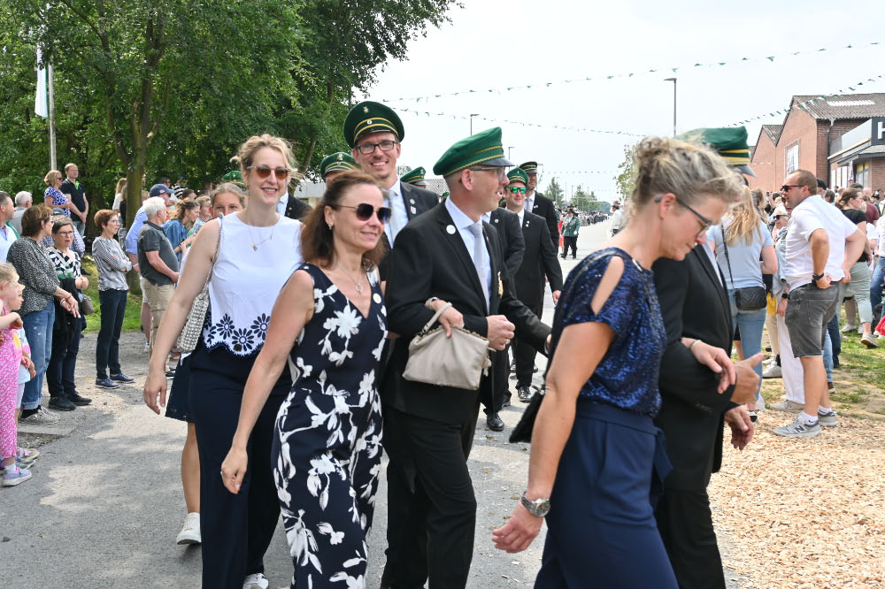 Festparade zum 150-jährigen Bestehen des Bürgerschützenvereins Lembeck