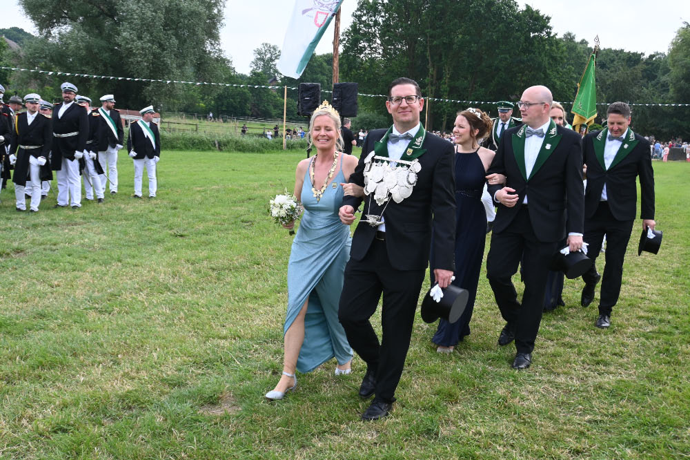 Gastvereine beim Schützenjubiläum in Lembeck