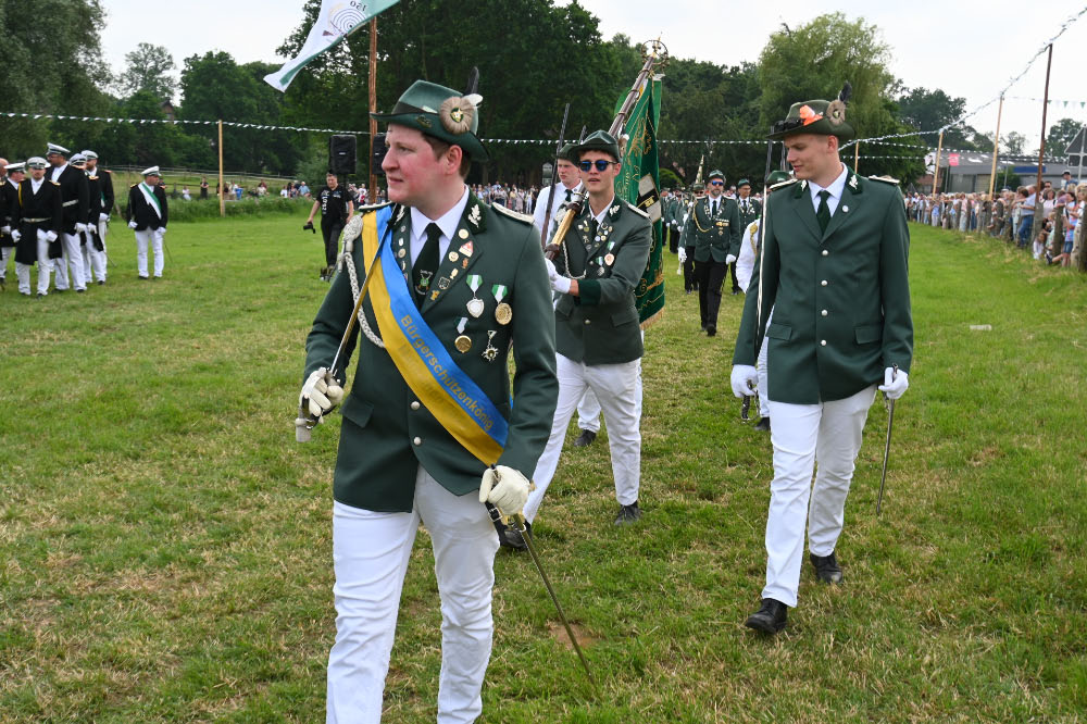 Festparade zum 150-jährigen Bestehen des Bürgerschützenvereins Lembeck