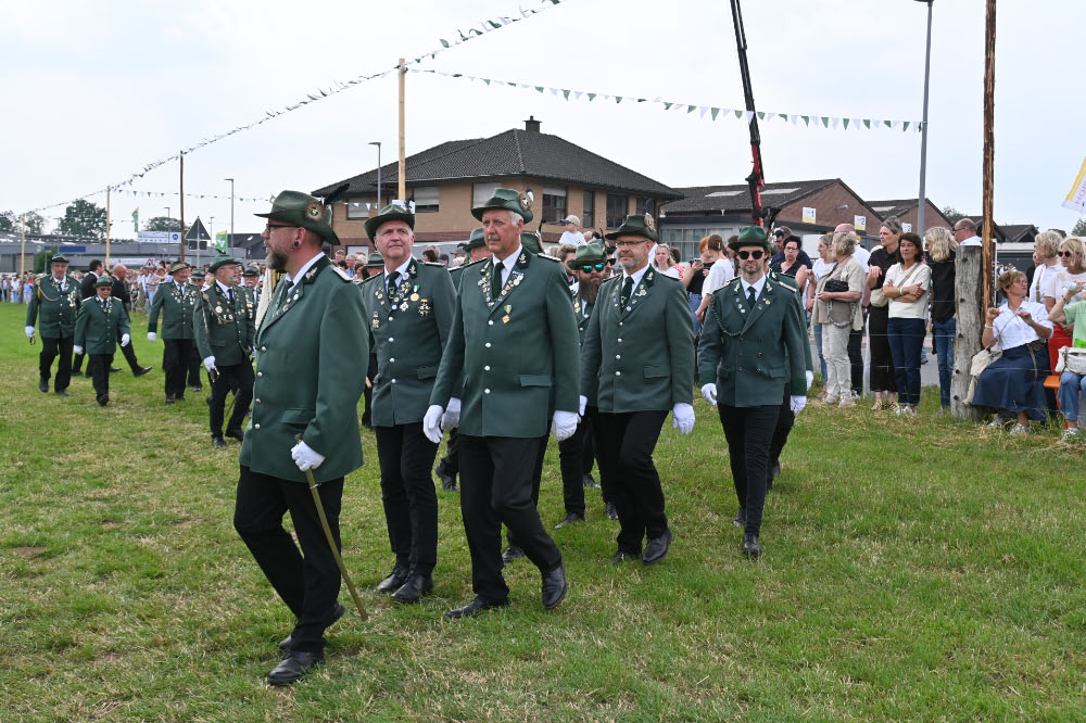 Festparade zum 150-jährigen Bestehen des Bürgerschützenvereins Lembeck