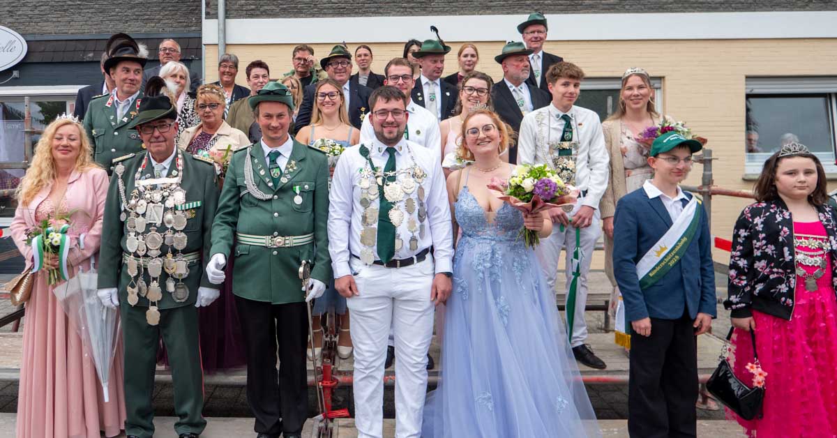 Neue Königspaare Hardt und Hervest Schützenfest