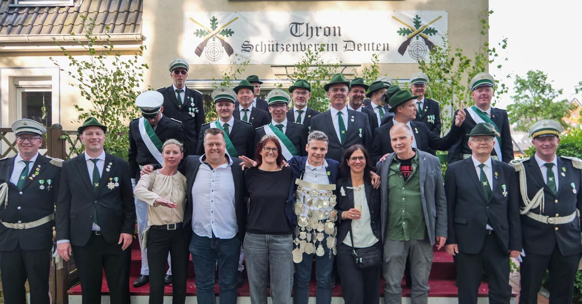 Neuer Thron Schützenfest Deuten
