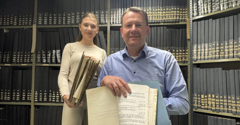 Alarm im Stadtarchiv Dorsten: Die Papierfresser kommen