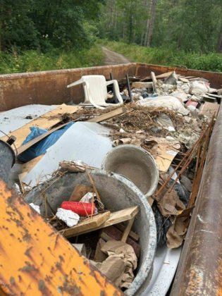 Illegale M&uuml;llentsorgung Dorsten Schutt Wald