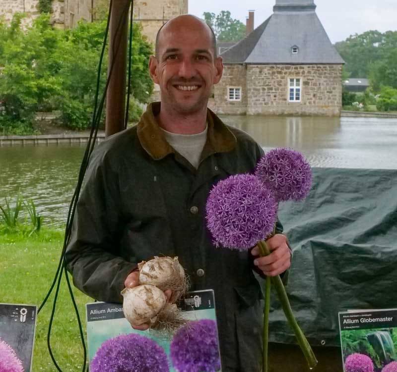 Besucher entdecken handgemachte Produkte bei der Landpartie Schloss Lembeck - Bild 43