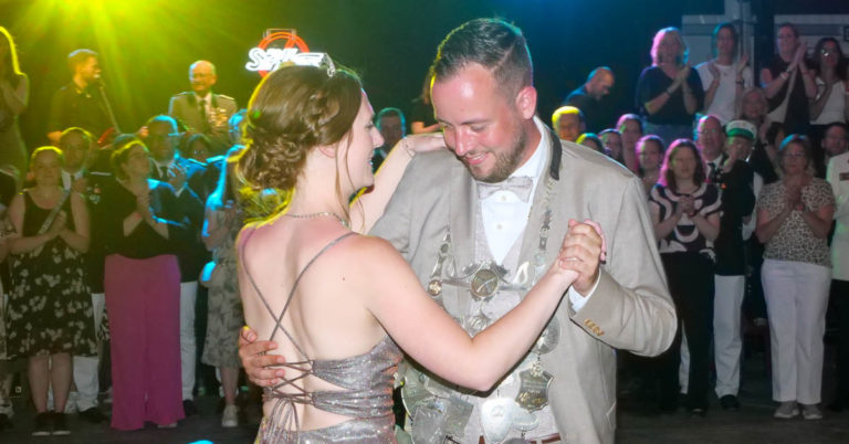 Schützenfest Lembeck 2026: Königlicher Tanz beim Festball
