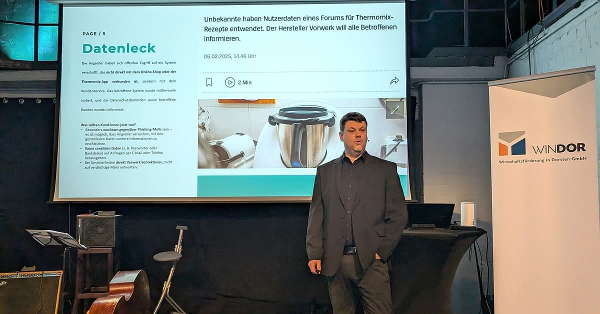 Nikolaus Stapels erklärt beim Wirtschaftsempfang in Dorsten praktische Maßnahmen zur Cybersicherheit für Unternehmen