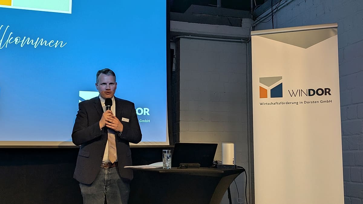 Bürgermeister Tobias Stockhoff spricht beim Wirtschaftsempfang 2026 in Dorsten