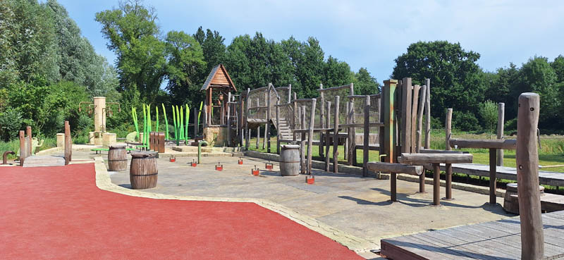 Schloss Beck Eröffnung Wasserspielplatz Beckis Wasserzauvber
