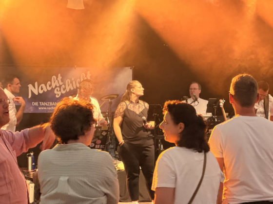 Festball beim Sch&uuml;tzenfest Rhade 2026 am Sonntag