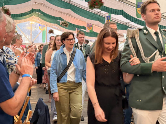 Festball beim Sch&uuml;tzenfest Rhade 2026 am Sonntag