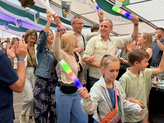 Festball beim Sch&uuml;tzenfest Rhade 2026 am Sonntag