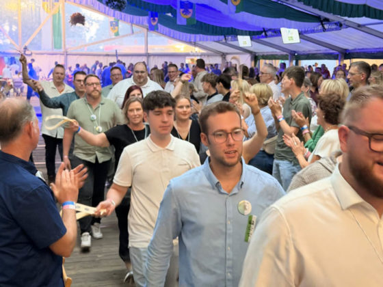 Festball beim Sch&uuml;tzenfest Rhade 2026 am Sonntag