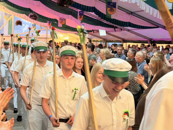 Festball beim Sch&uuml;tzenfest Rhade 2026 am Sonntag