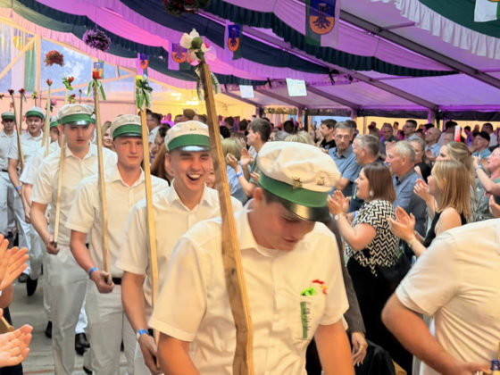 Festball beim Sch&uuml;tzenfest Rhade 2026 am Sonntag