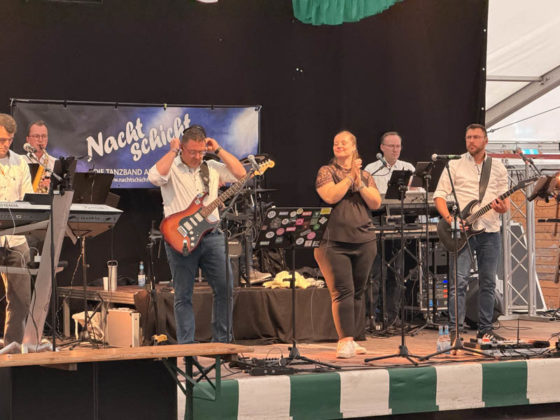 Festball beim Sch&uuml;tzenfest Rhade 2026 am Sonntag