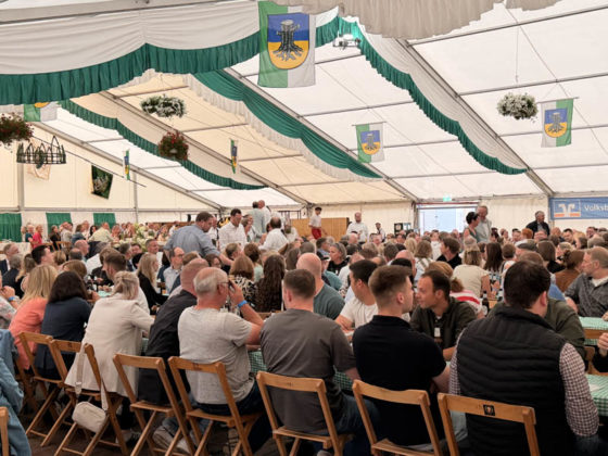Festball beim Sch&uuml;tzenfest Rhade 2026 am Sonntag