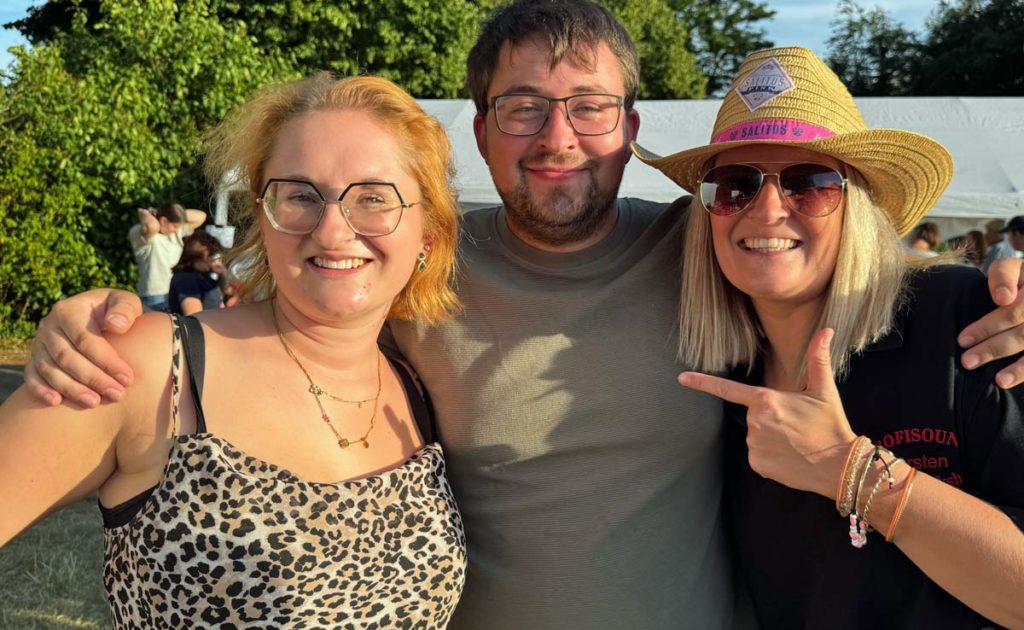 Nicole Passloer mit dem Stadtkaiser Dorsten Jonas Spickermann und Anna Bomm (Schützenkönigin) 