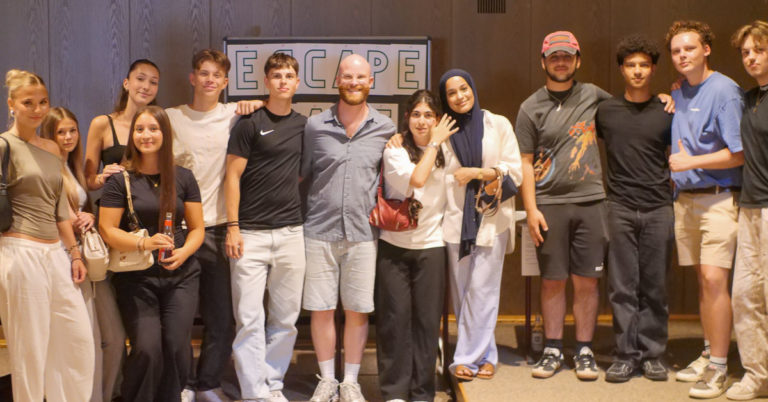 Band als Abschlussprojekt: Kreative Ausstellung im Gymnasium Petrinum