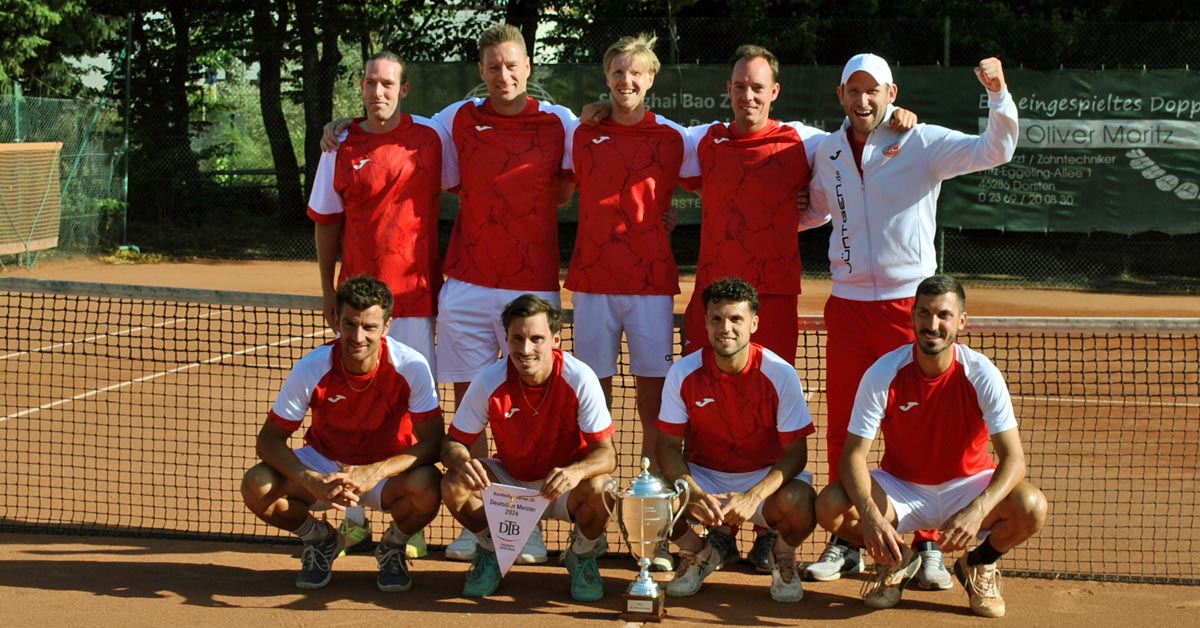 Mannschaft des Dorstener TC Jüntgen nach dem Gewinn der Deutschen Meisterschaft der Herren 30
