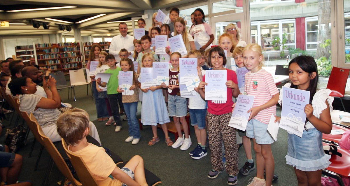 Auszeichnung für 25 Kinder beim Vorlesewettbewerb